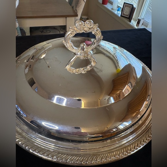 Silver Lidded Pan with Wooden Handle - Picture 3 of 12